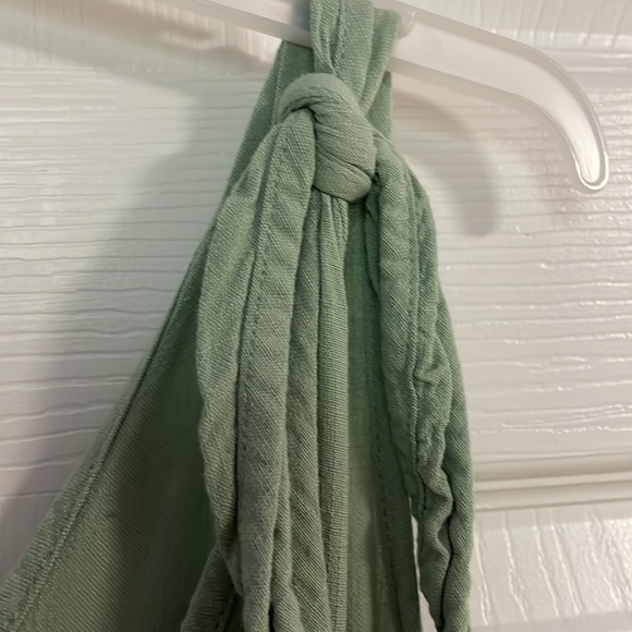 Green Shoulder Tie Dress - Picture 4 of 6